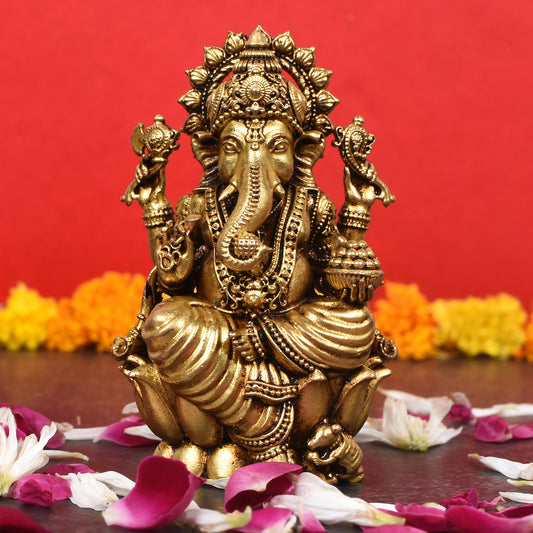 Ganesh Sitting On Lotus With Leg Down (3 In)