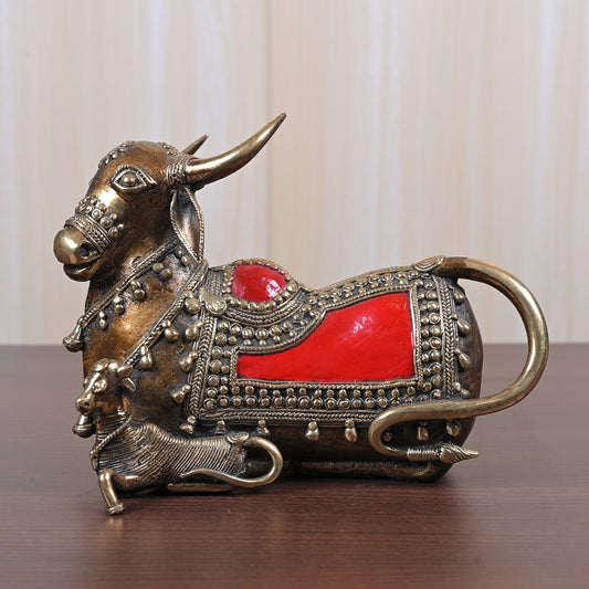 Baster Art Nandi Sitting